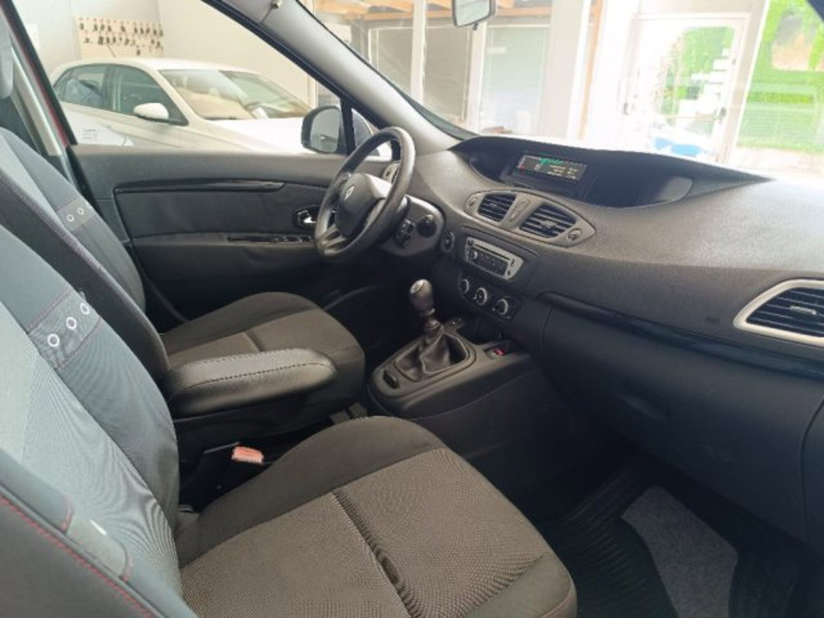 Renault Scenic E-Tech Electric XMod 1.5 dCi 110CV EDC Bose (10)