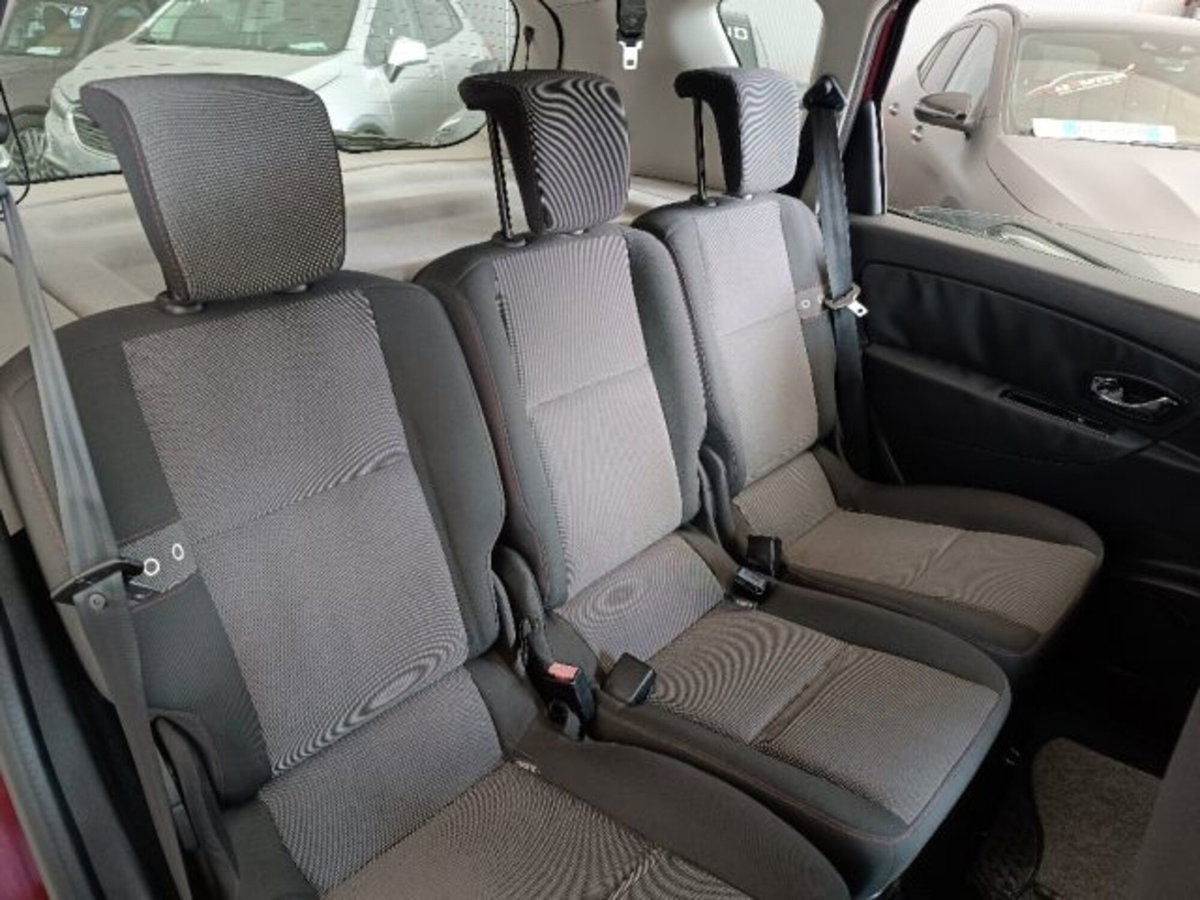 Renault Scenic E-Tech Electric XMod 1.5 dCi 110CV EDC Bose (11)