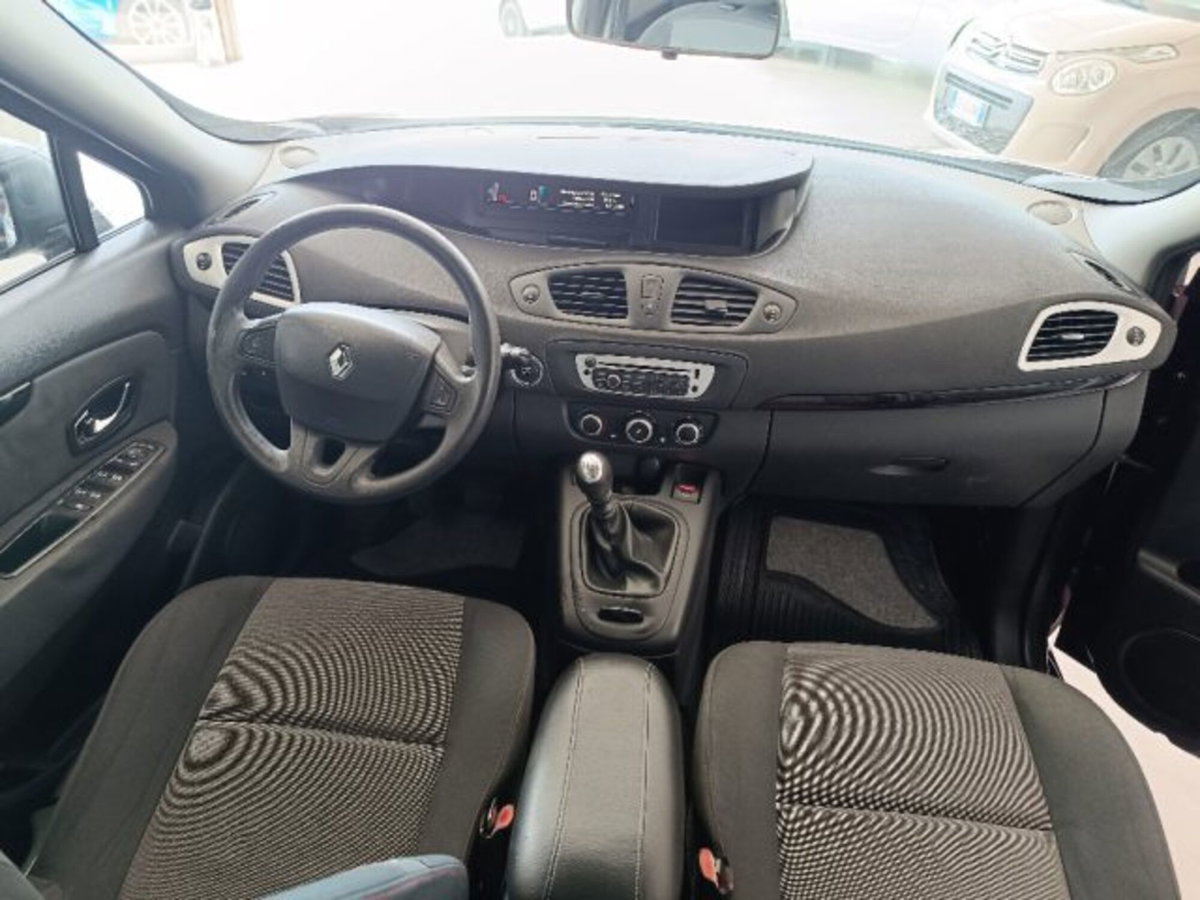 Renault Scenic E-Tech Electric XMod 1.5 dCi 110CV EDC Bose (12)
