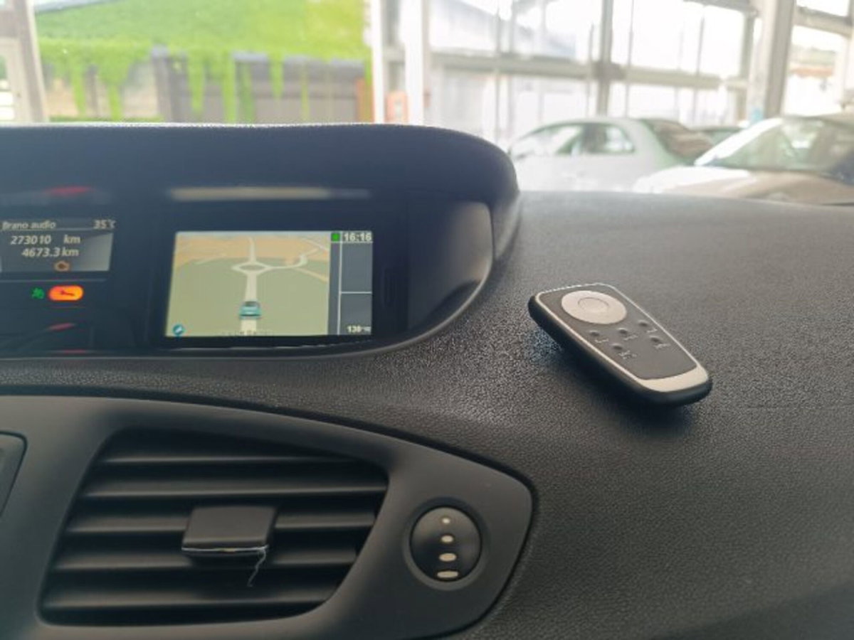 Renault Scenic E-Tech Electric XMod 1.5 dCi 110CV EDC Bose (17)