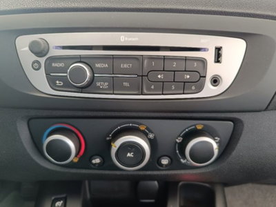 Renault Scenic E-Tech Electric XMod 1.5 dCi 110CV EDC Bose (18)