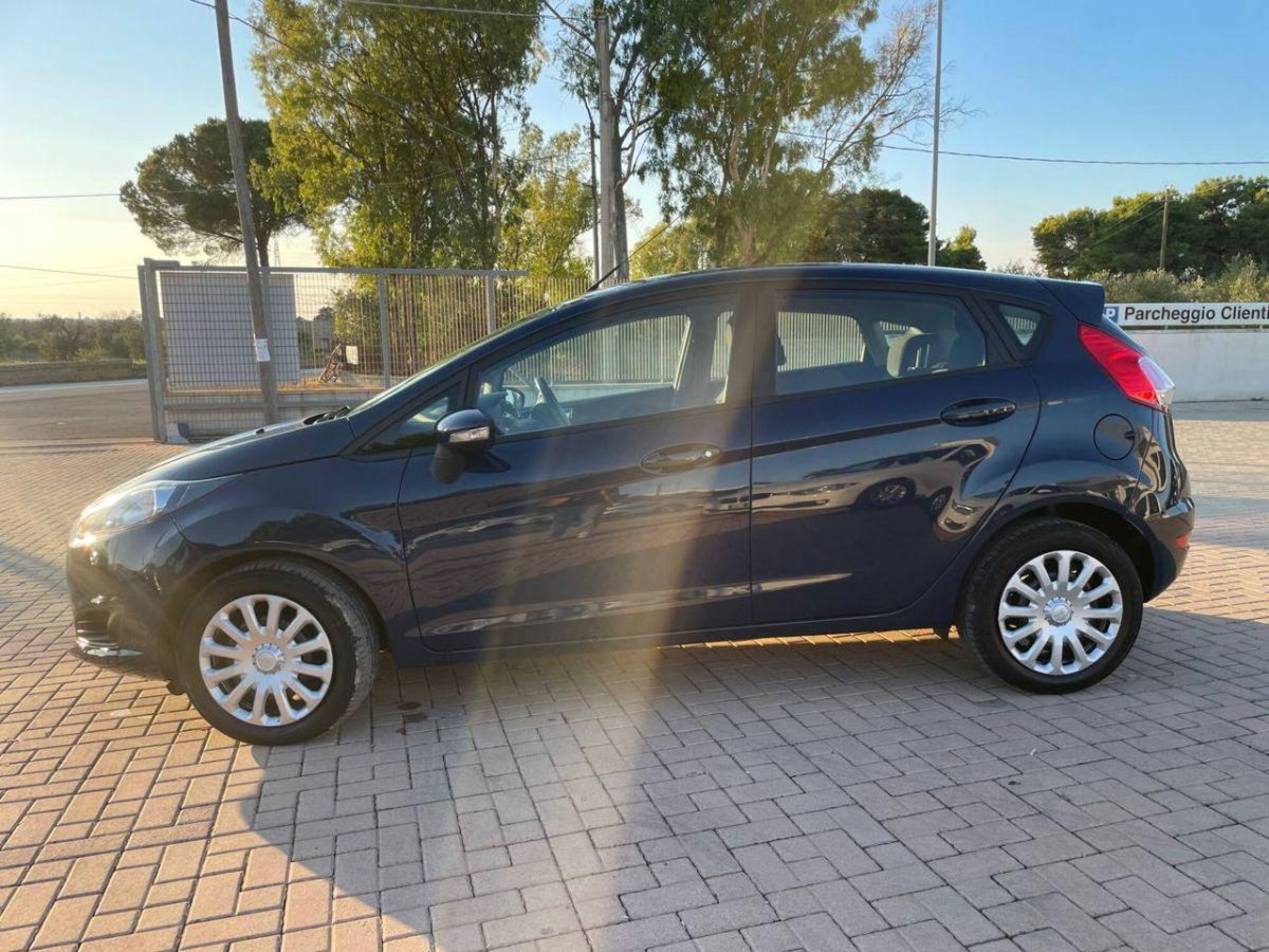 Ford Fiesta Plus 1.4 5 porte Bz.- GPL (4)