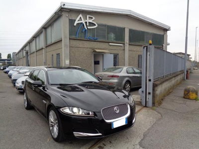 Jaguar XF Sportbrake 2.2 D 200 CV Premium Luxury  usata