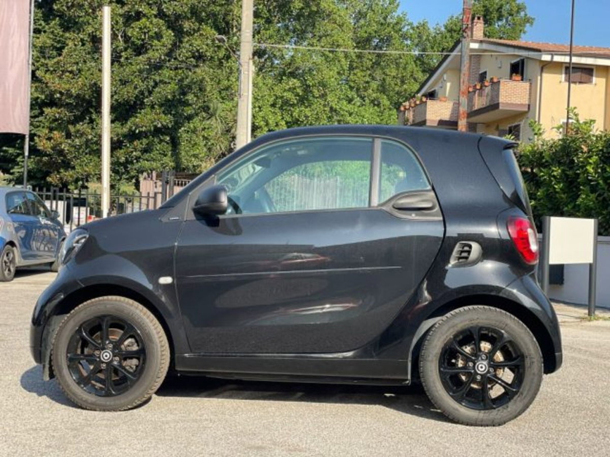 smart Fortwo 70 1.0 twinamic Urban (6)
