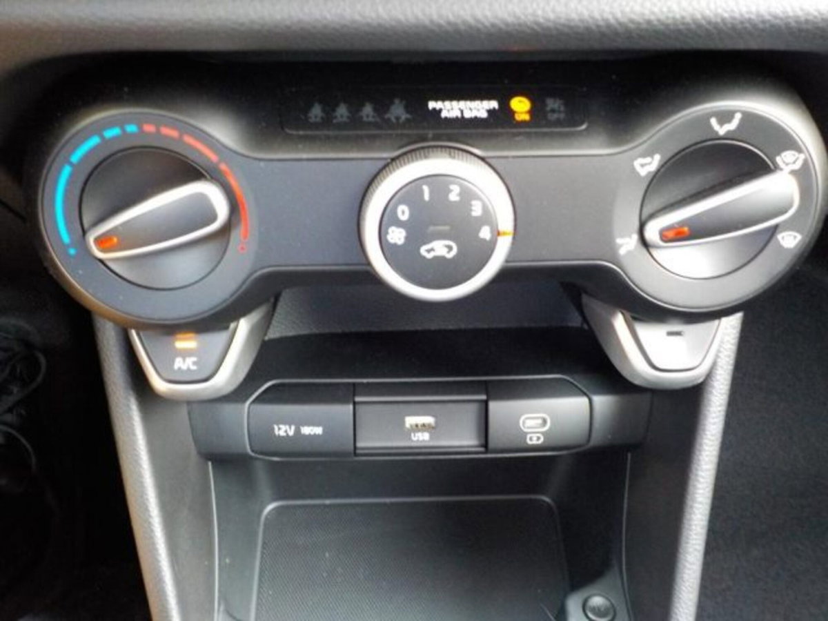 Kia Picanto 1.0 12V 5 porte AMT Style (9)