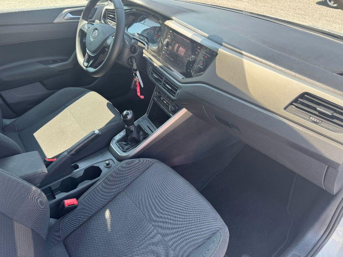 Volkswagen Polo 1.0 tsi R-Line 95cv (10)