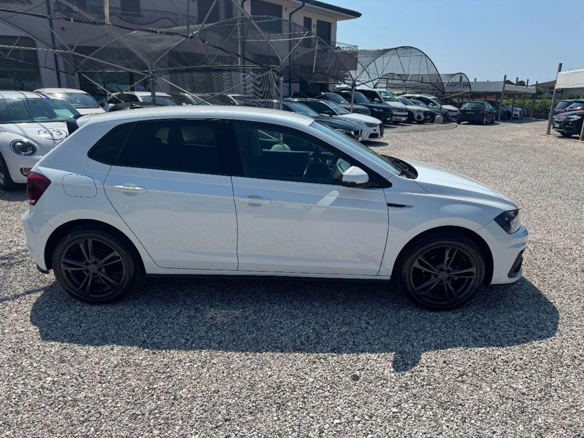 Volkswagen Polo 1.0 tsi R-Line 95cv (4)