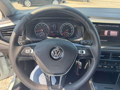 Volkswagen Polo 1.0 tsi R-Line 95cv (8)
