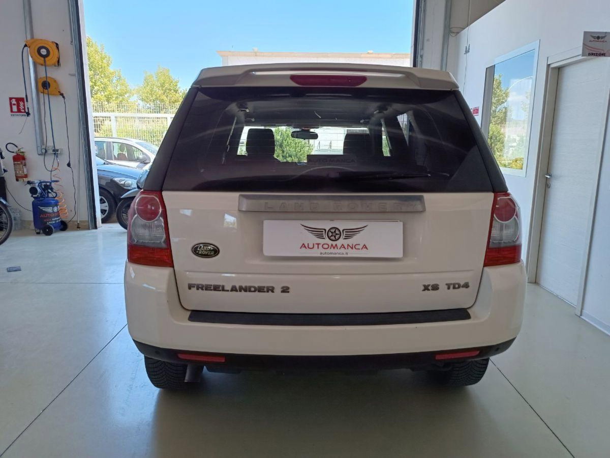 Land Rover Freelander 2.2 TD4 S.W. E (5)