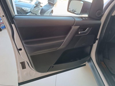 Land Rover Freelander 2.2 TD4 S.W. E (7)