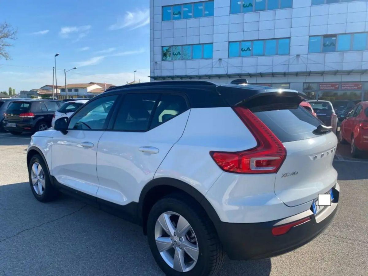 Volvo XC40 D3 AWD Geartronic (4)