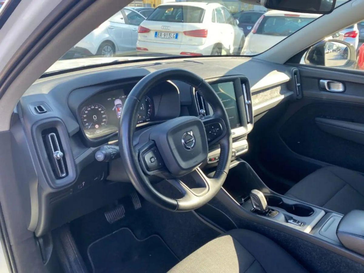 Volvo XC40 D3 AWD Geartronic (8)