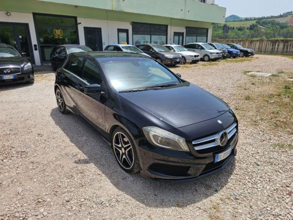 Mercedes-Benz Classe A 200 CDI BlueEFFICIENCY Premium (12)