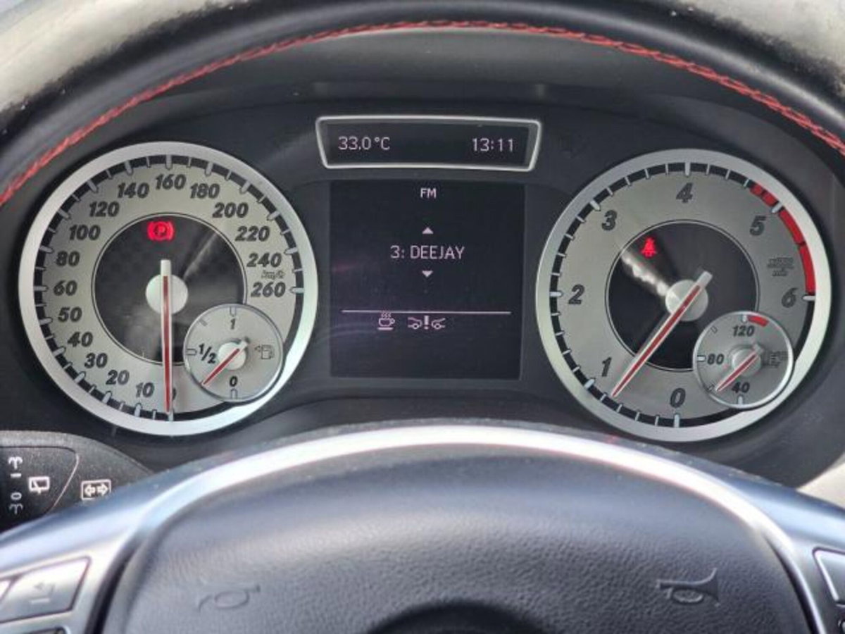 Mercedes-Benz Classe A 200 CDI BlueEFFICIENCY Premium (19)