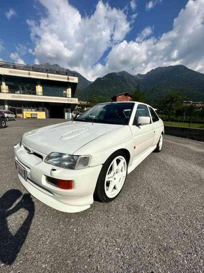 Ford Escort 1.6i turbo RS usata