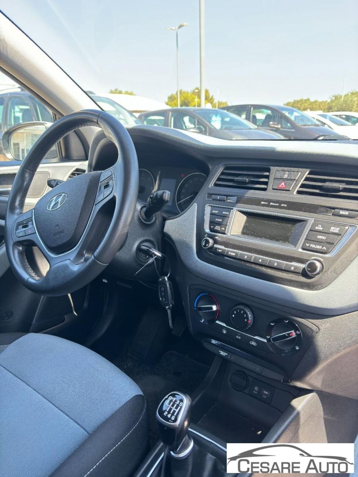Hyundai i20 1.1 CRDi 12V 5 porte Comfort (7)