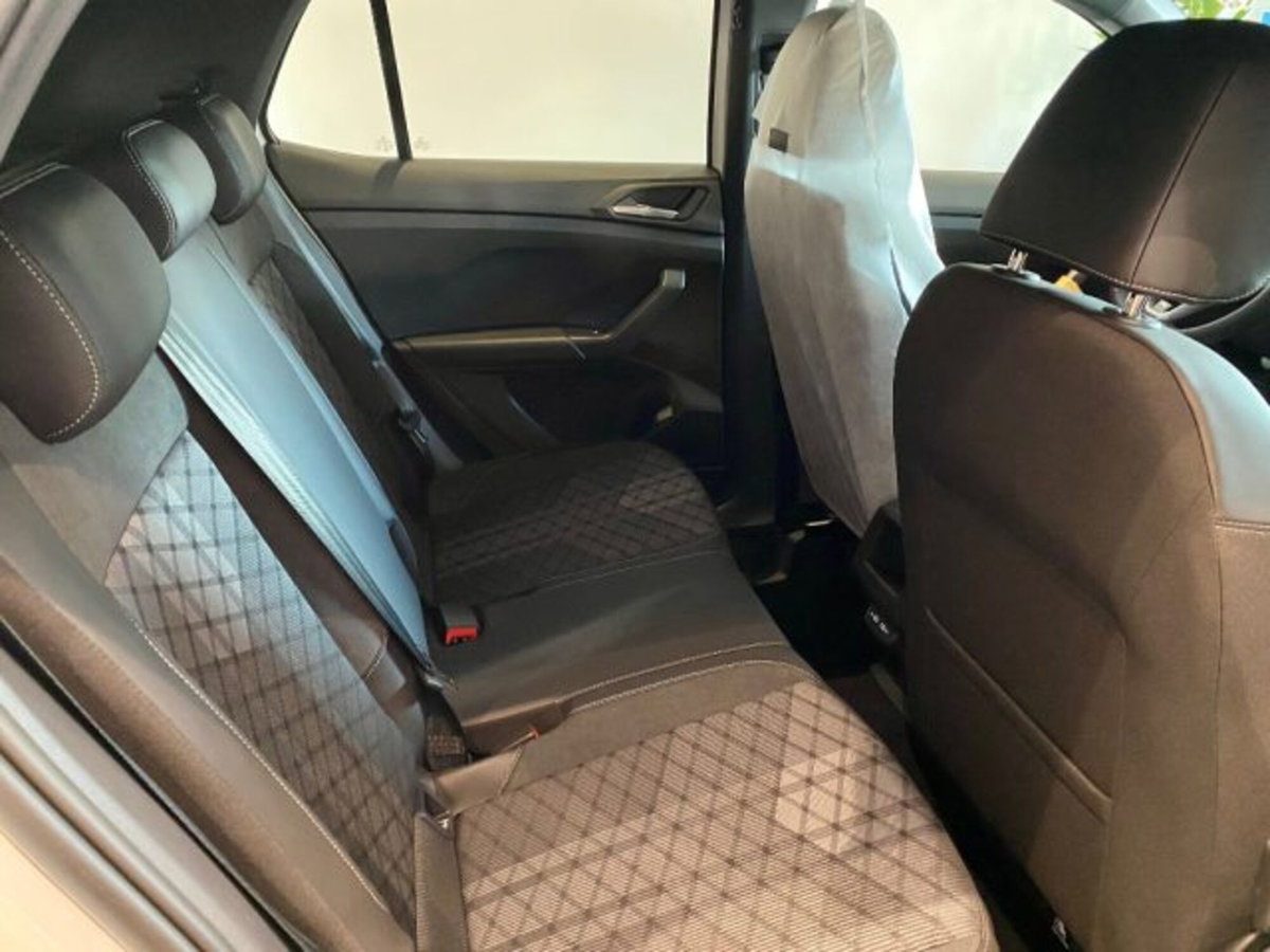 Volkswagen T-Cross 1.0 tsi R-Line 115cv (11)
