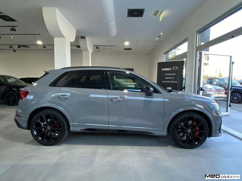 Audi RS Q3 2.5 quattro s-tronic