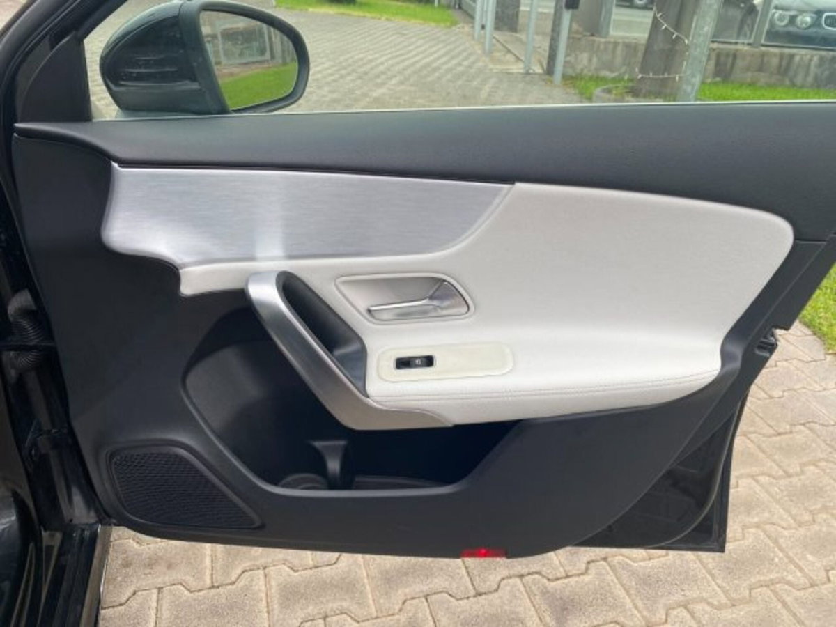 Mercedes-Benz Classe A 220 d Automatic Premium (13)