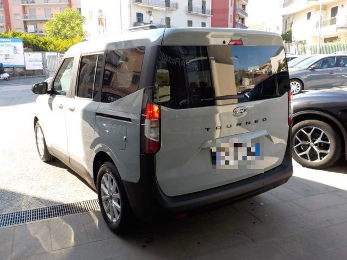 Ford Tourneo Courier 1.0 EcoBoost 100 CV Titanium (11)