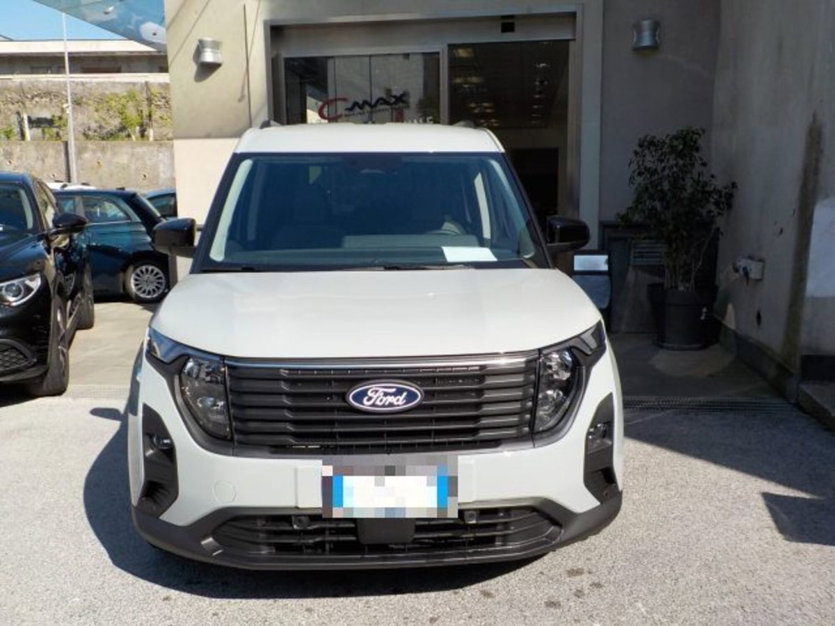 Ford Tourneo Courier 1.0 EcoBoost 100 CV Titanium (2)