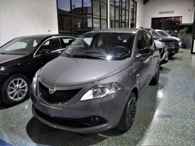Lancia Ypsilon 1.0 FireFly 5 porte S&S Hybrid Ecochic Gold usata
