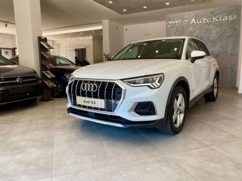 Audi Q3 35 TDI quattro S tronic Business Advanced