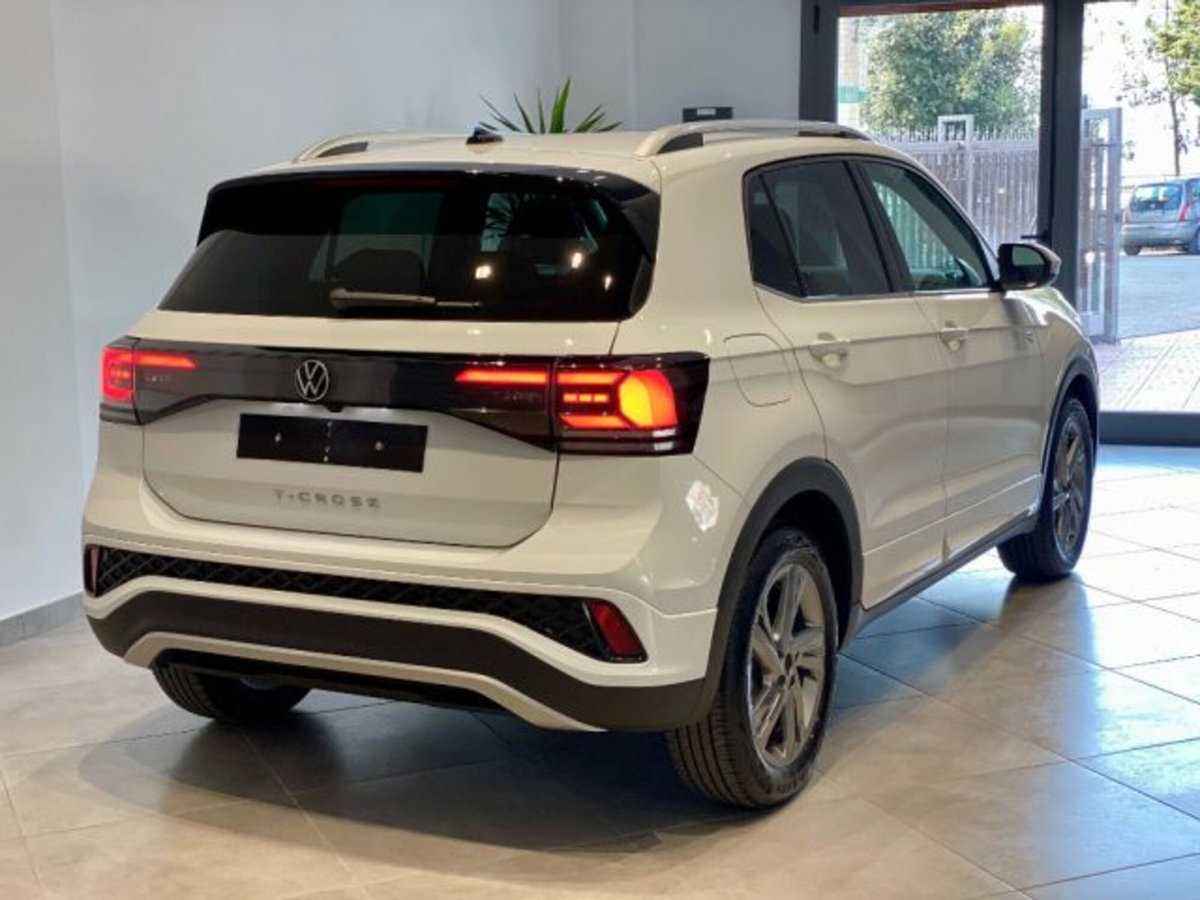 Volkswagen T-Cross 1.0 tsi R-Line 115cv (7)