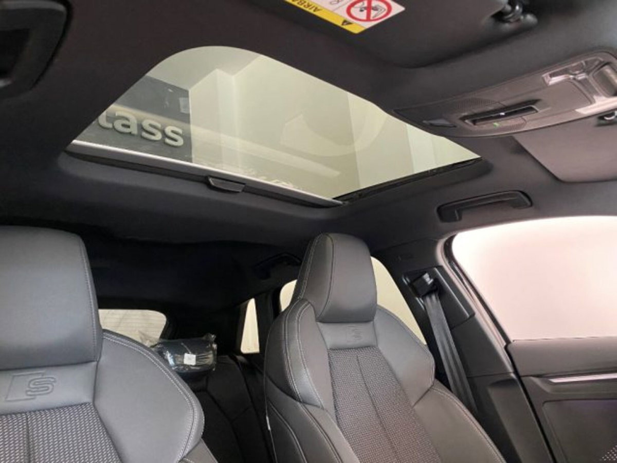 Audi A3 Sportback 35 TDI S tronic S line edition (14)