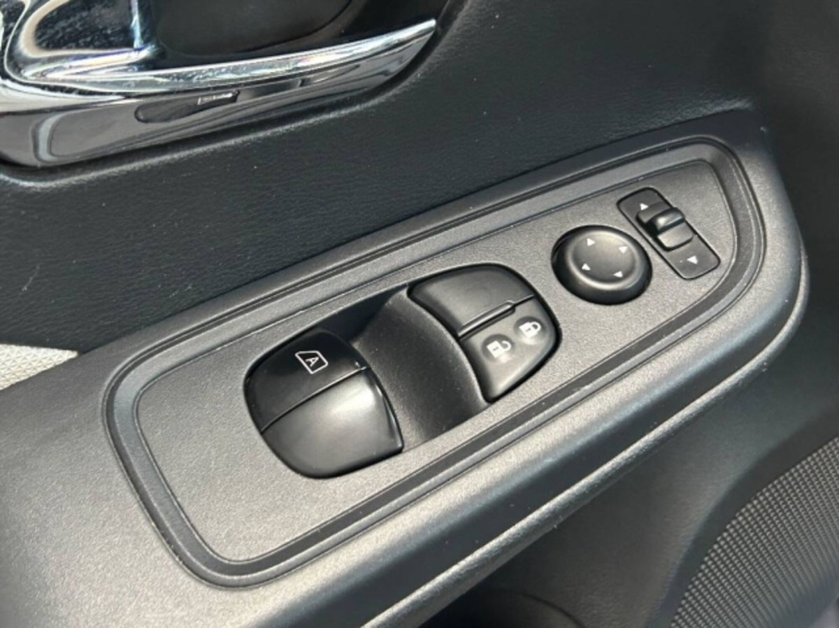Nissan Micra dCi 90 5 porte Acenta (13)