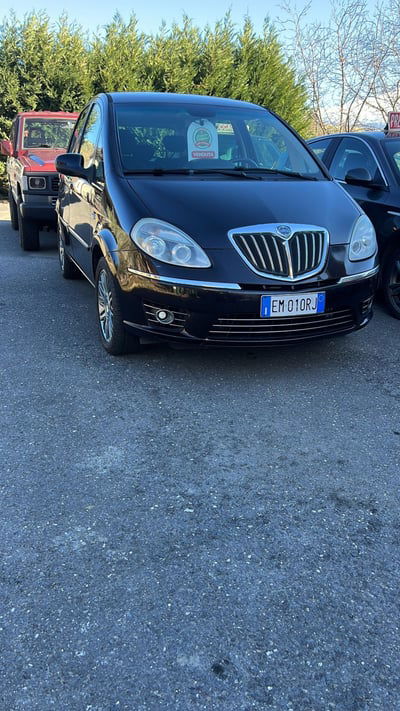 Lancia Musa 1.4 8V Ecochic (GPL) Gold  usata