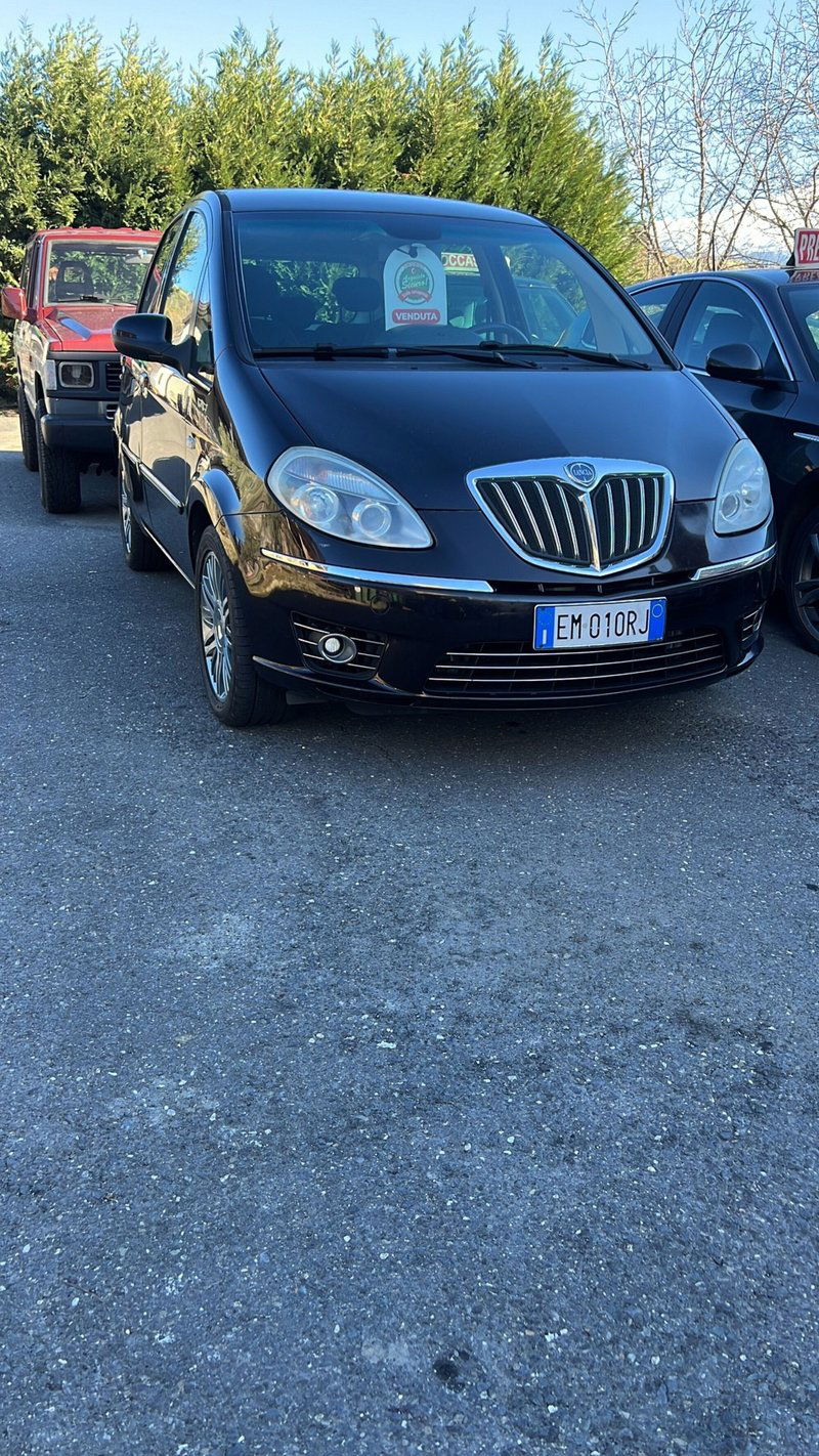 Lancia Musa 1.4 8V Ecochic (GPL) Gold