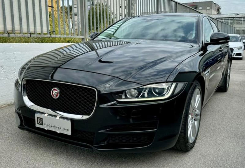 Jaguar XE 2.0 D Turbo 180CV aut. Prestige 
