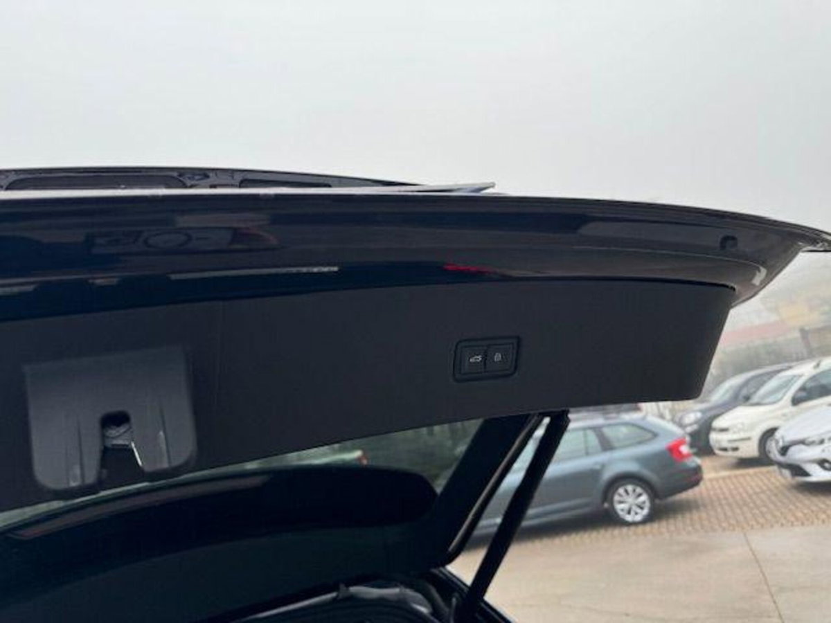 Audi Q8 Q8 50 TDI 286 CV quattro tiptronic Sport (8)
