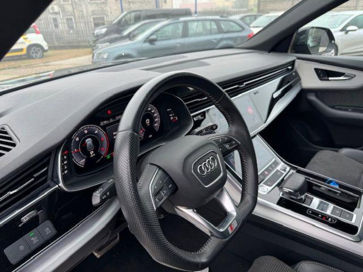 Audi Q8 Q8 50 TDI 286 CV quattro tiptronic Sport (4)