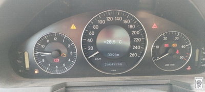 Mercedes-Benz Classe E 220 CDI cat Elegance (10)