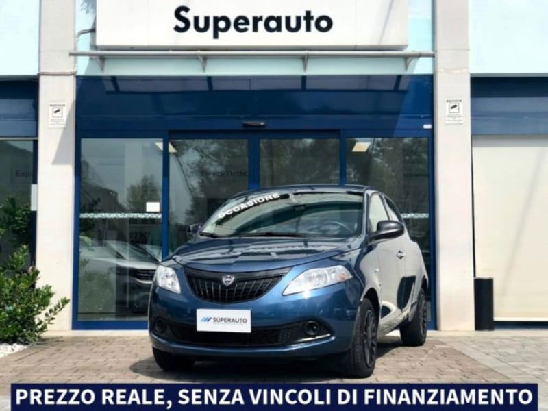 Lancia Ypsilon 1.0 FireFly 5 porte S&S Hybrid Ecochic Silver