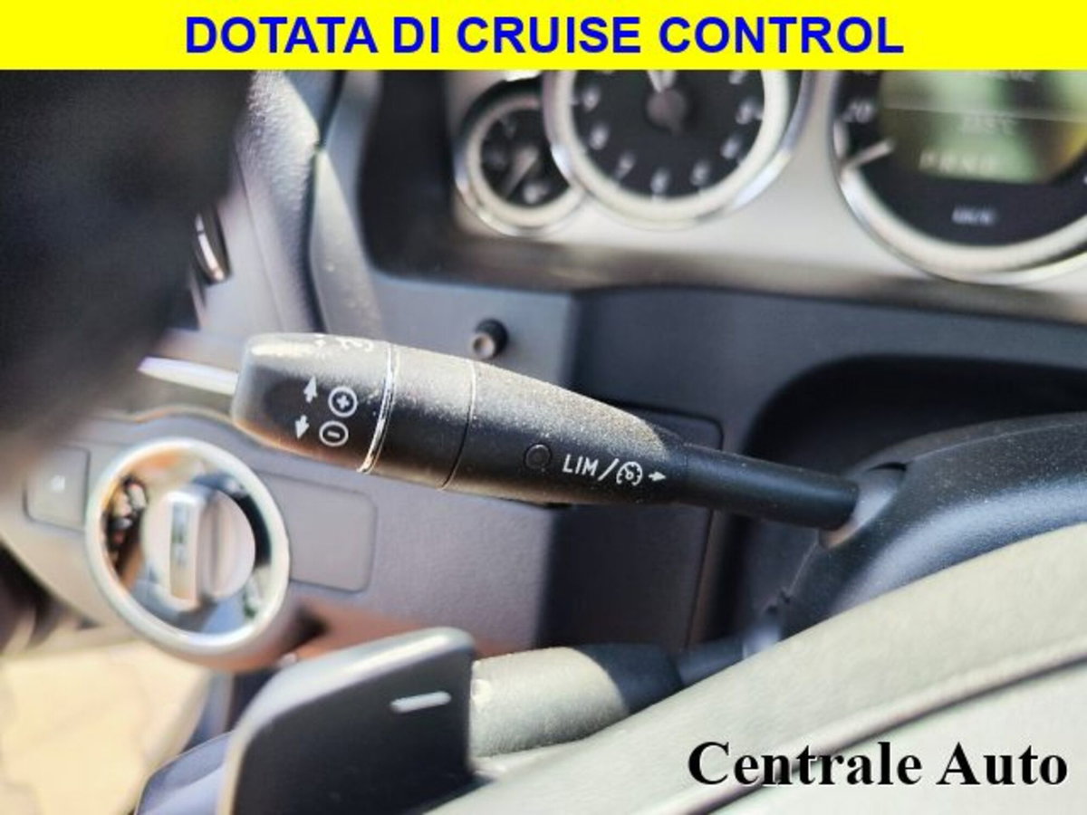 Mercedes-Benz Classe E Cabrio 350 CDI Cabrio BlueEFFICIENCY Avantgarde (16)