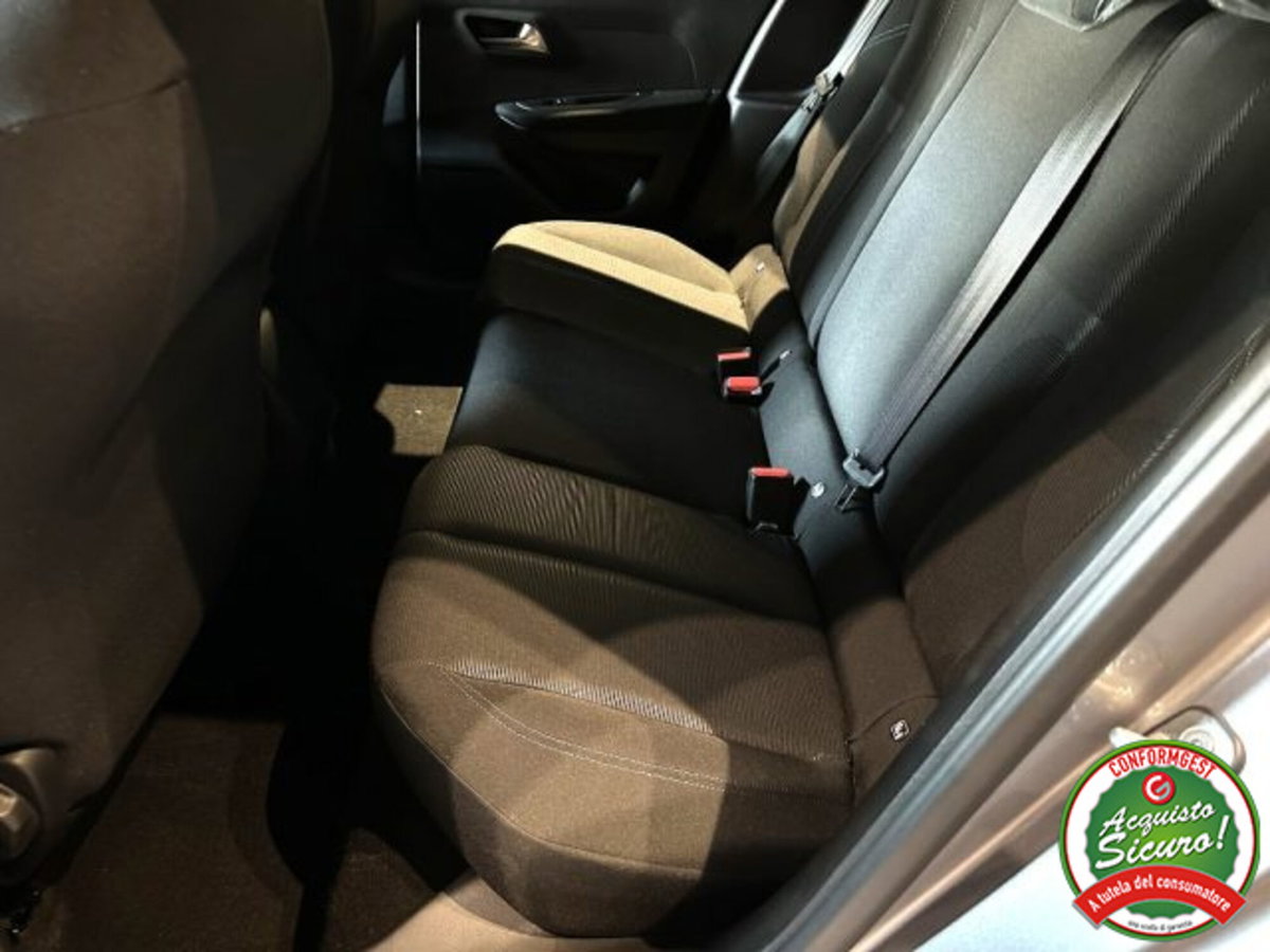 Lancia Ypsilon 1.2 mhev 110cv e-dct (8)