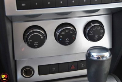 Dodge Nitro 2.8 CRD DPF SXT 4WD (11)