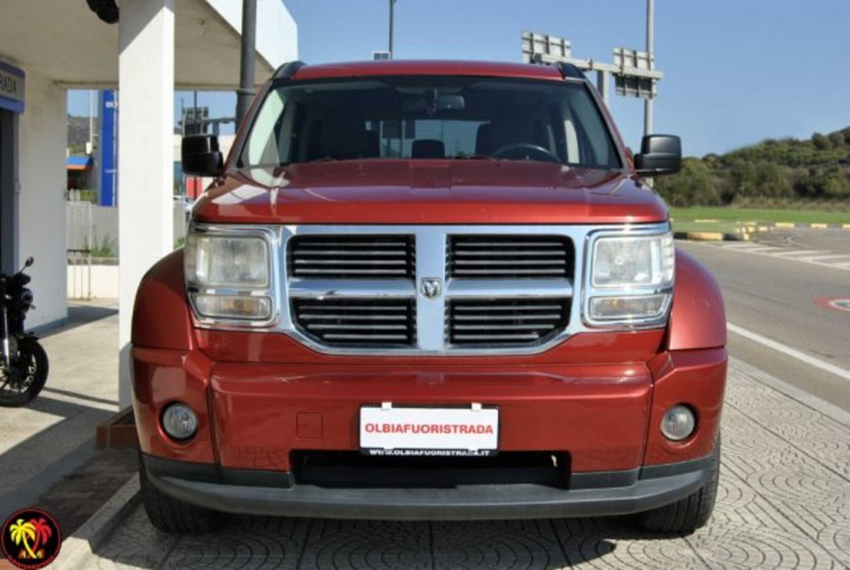 Dodge Nitro 2.8 CRD DPF SXT 4WD (5)