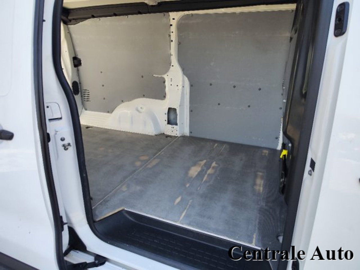 Citroen Jumpy Furgone 2.0 BlueHDi 120 S&S PL-SL-TN Furgone XL Comfort (20)
