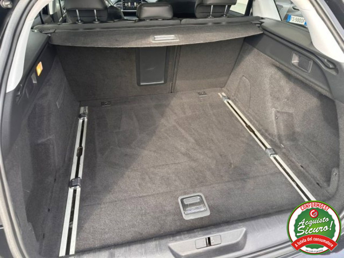 Peugeot 308 SW BlueHDi 150 S&S EAT6 GT Line (11)