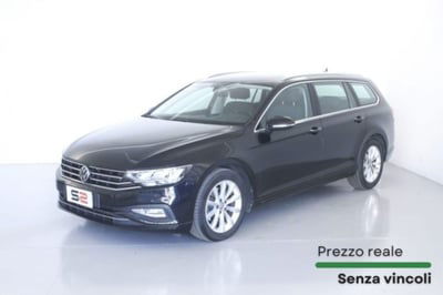Volkswagen Passat Variant 2.0 TDI SCR EVO DSG Business usata
