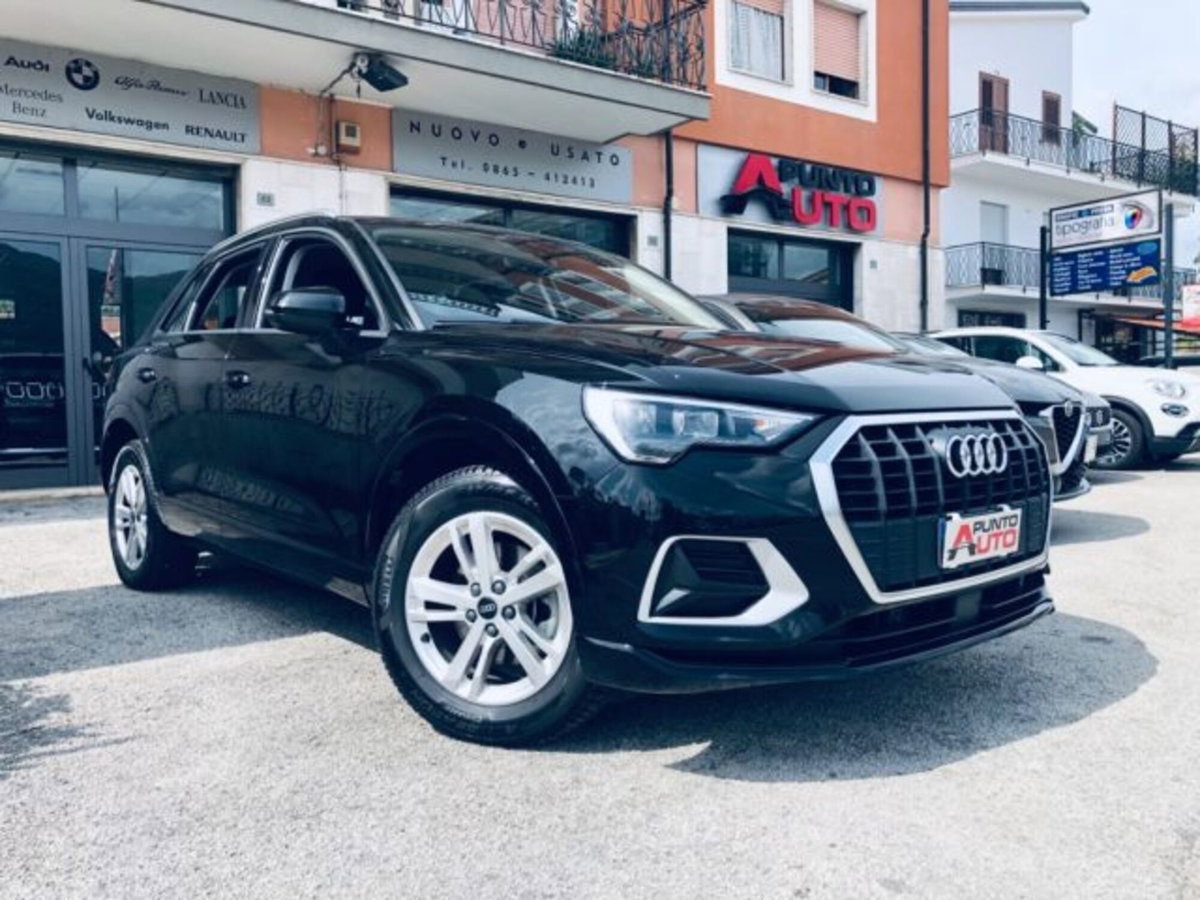 Audi Q3 35 TDI quattro S tronic Business (8)
