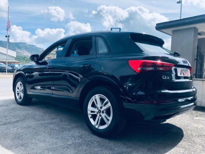 Audi Q3 35 TDI quattro S tronic Business (14)