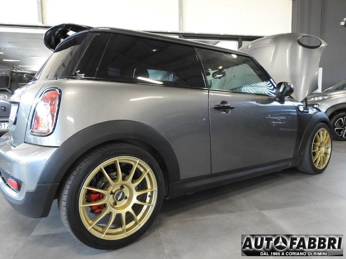 MINI Mini 1.6 16V Cooper S (18)