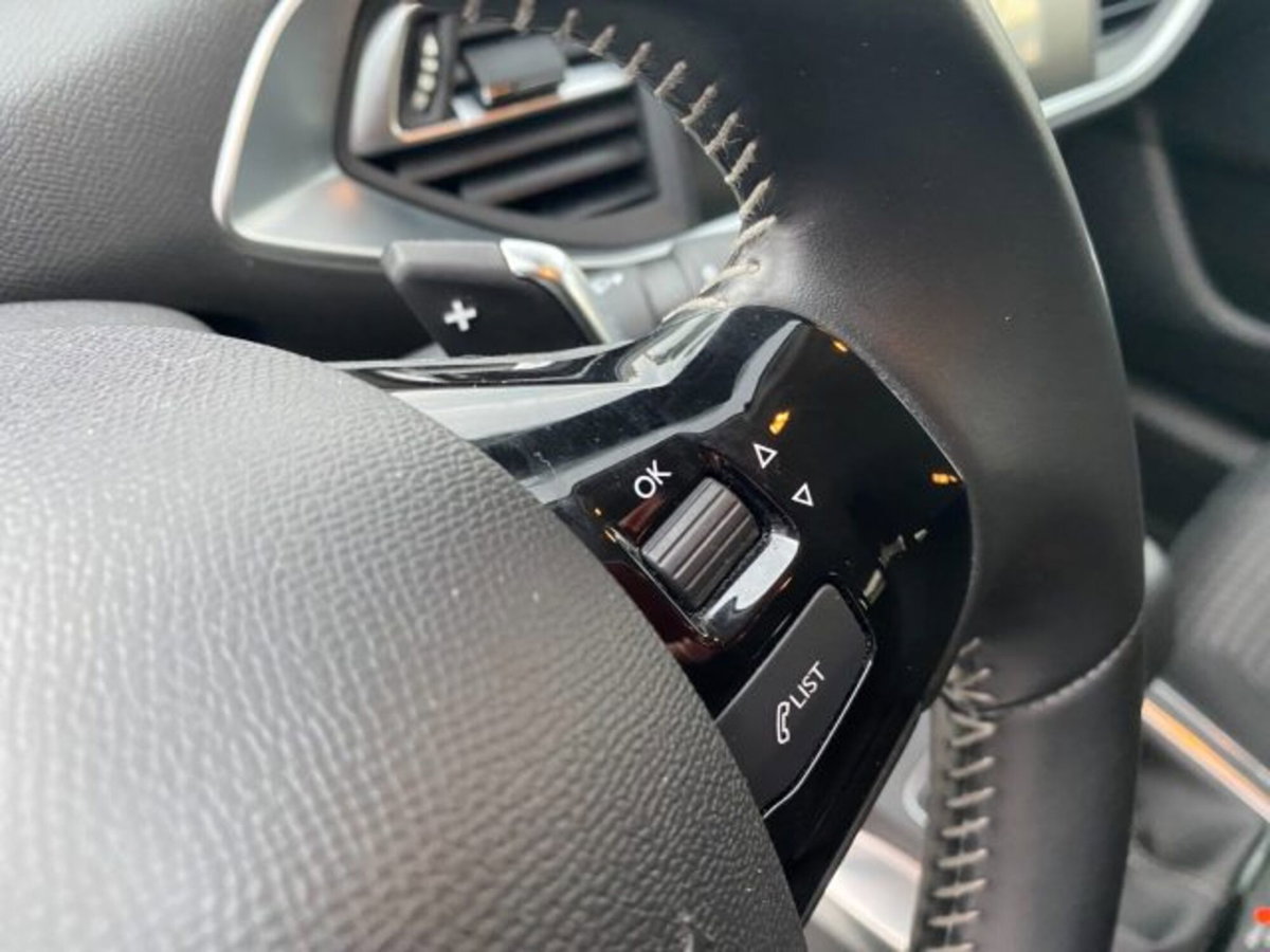 Peugeot 308 SW BlueHDi 130 S&S EAT6 Allure (12)