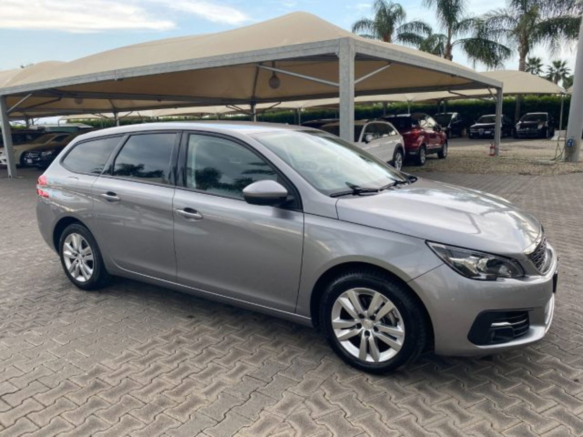 Peugeot 308 SW BlueHDi 130 S&S EAT6 Allure (17)