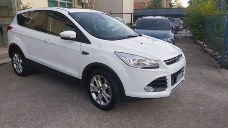 Ford Kuga 2.0 TDCI 163 CV 4WD Powershift Titanium